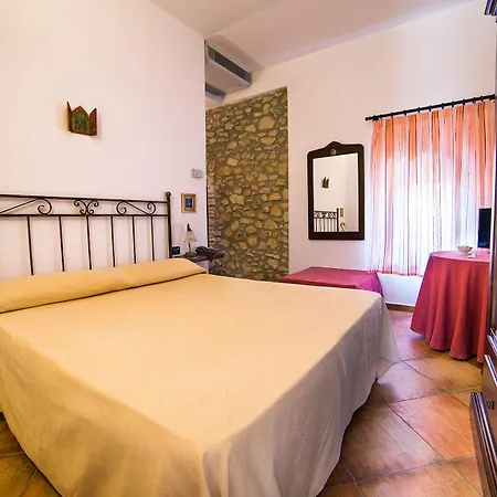 Principe Di Farm stay *